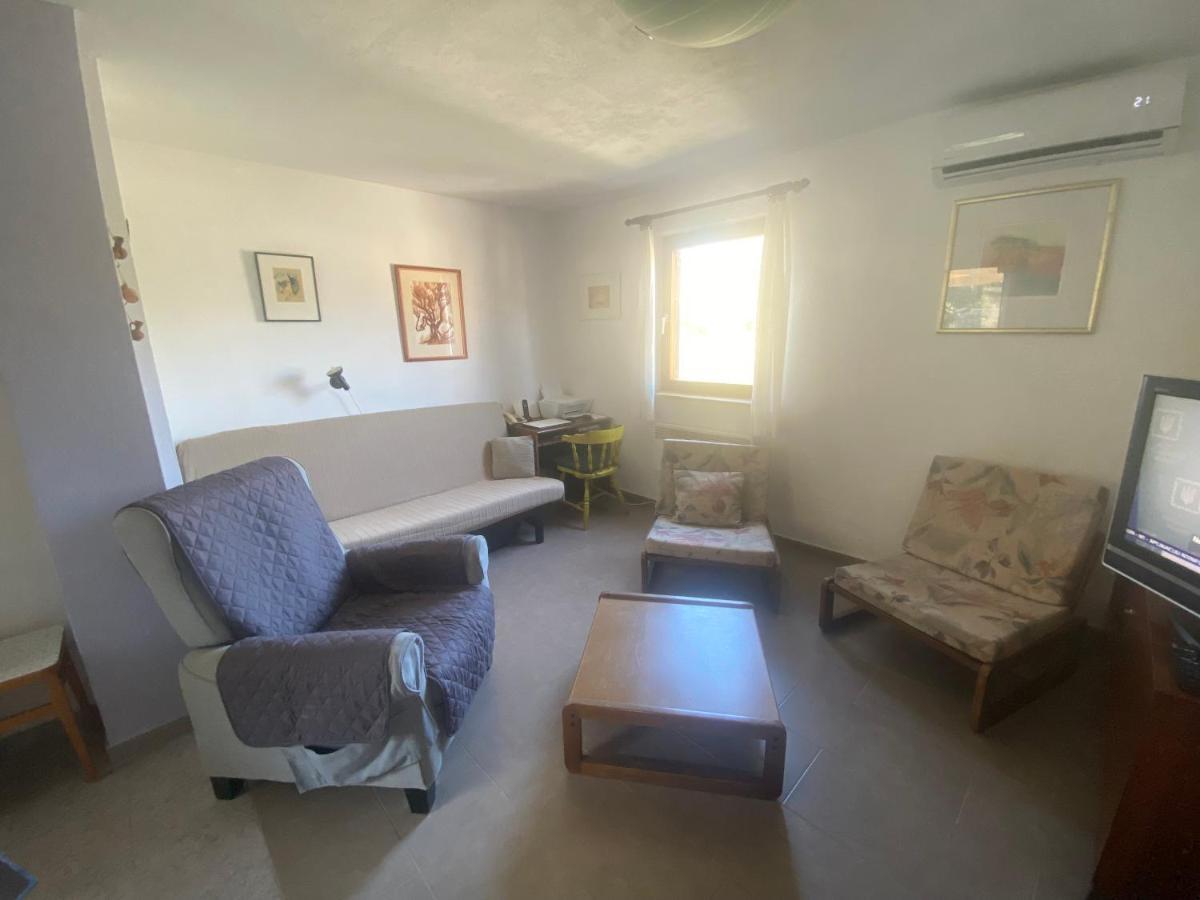 Apartman Silna Your New Home With Terrace And Garden Bobovisca Eksteriør billede
