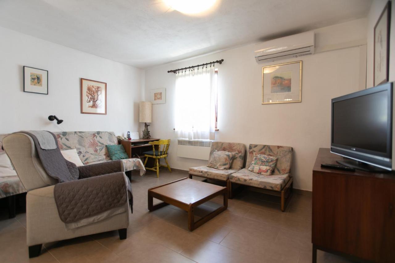 Apartman Silna Your New Home With Terrace And Garden Bobovisca Eksteriør billede